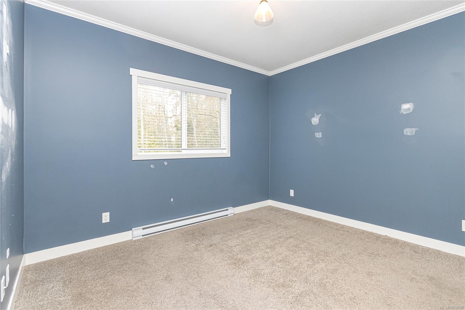 17 Saanich Ridge Dr