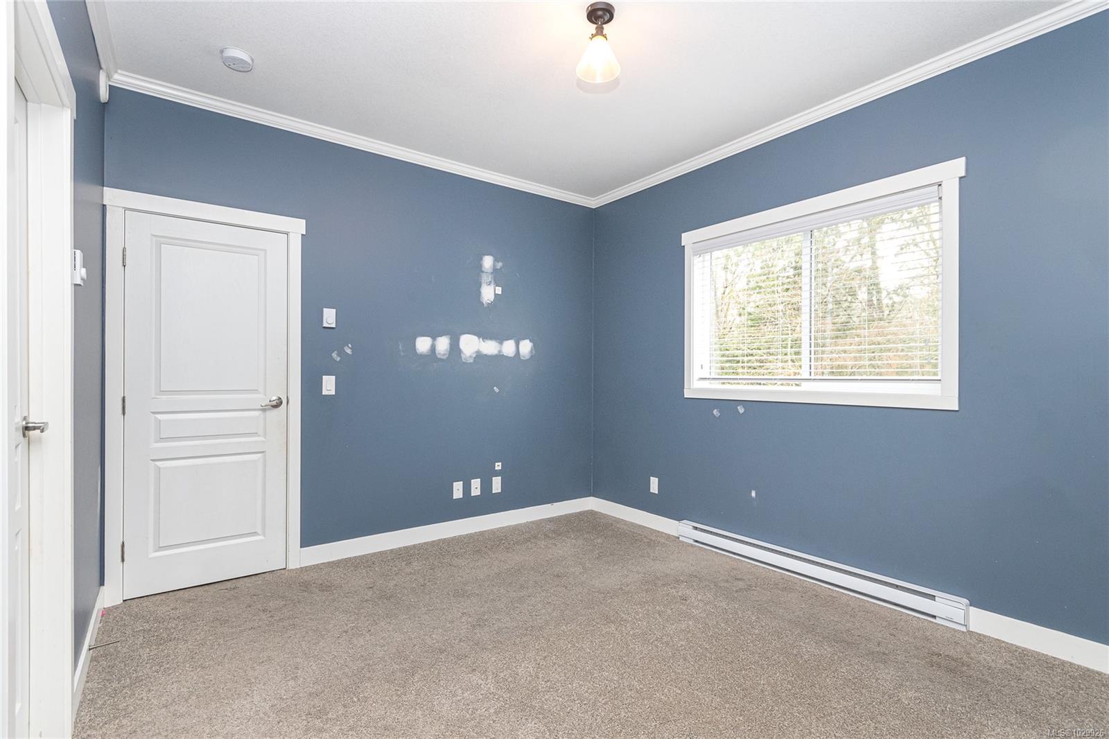 17 Saanich Ridge Dr