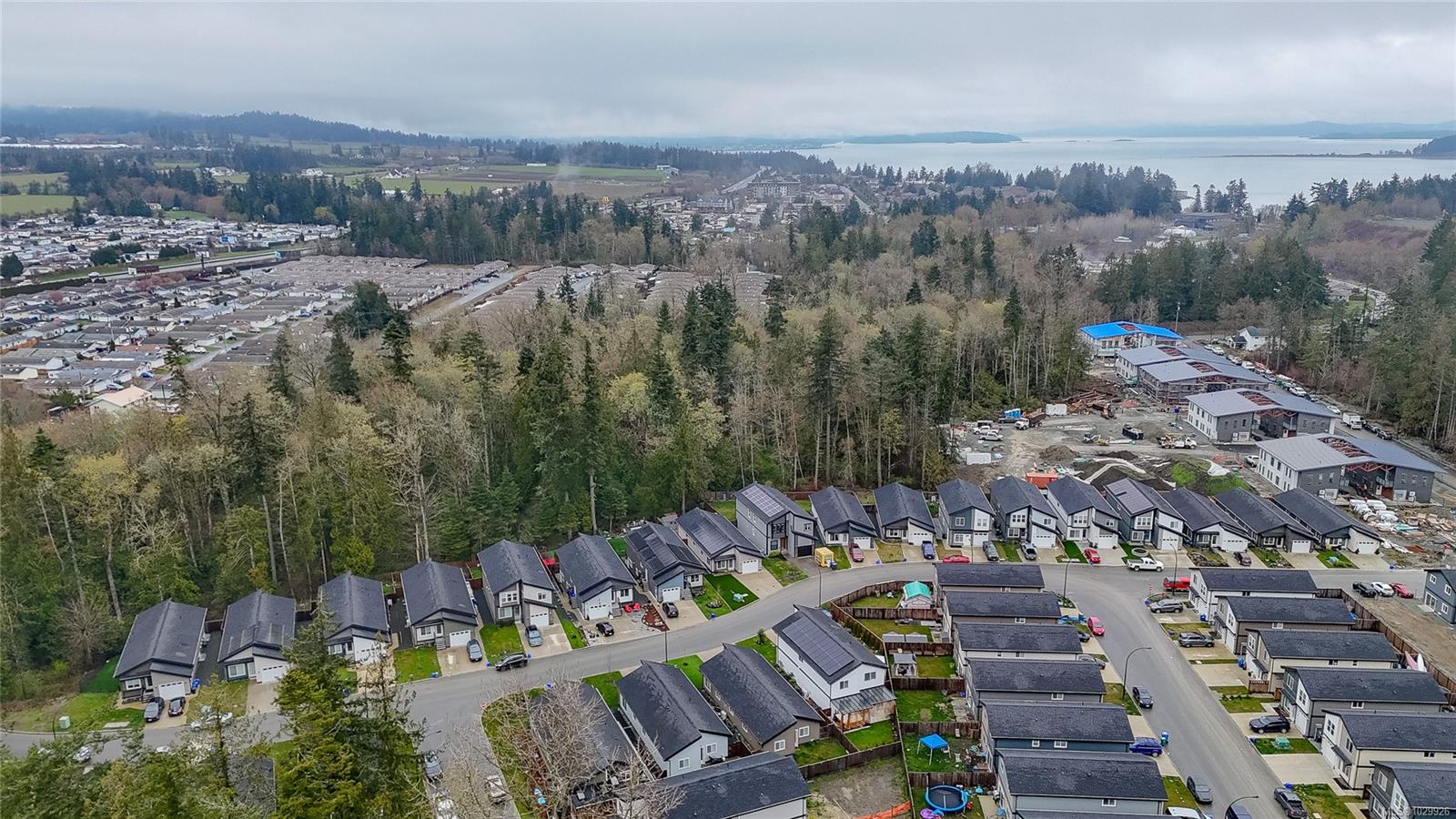 17 Saanich Ridge Dr