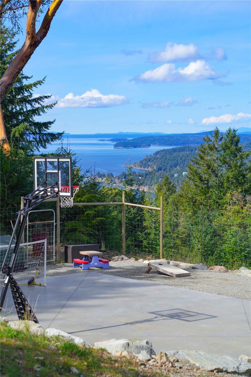 128 Spring Gold Way