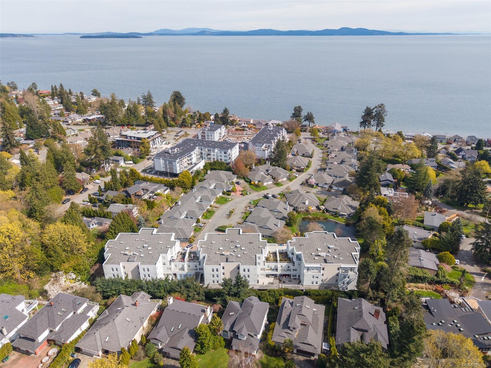 5110 Cordova Bay Rd # 206