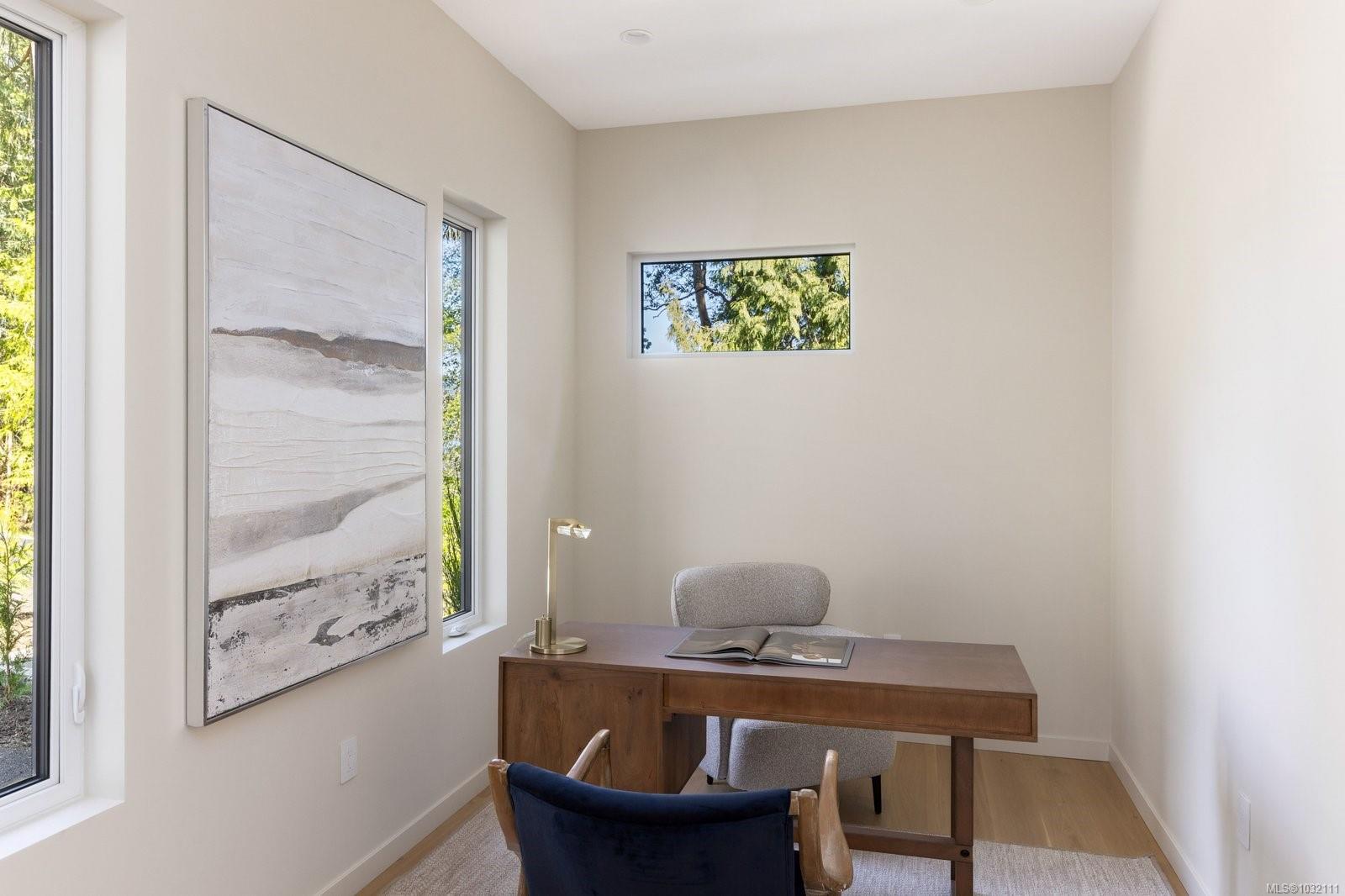 1677 Lands End Rd