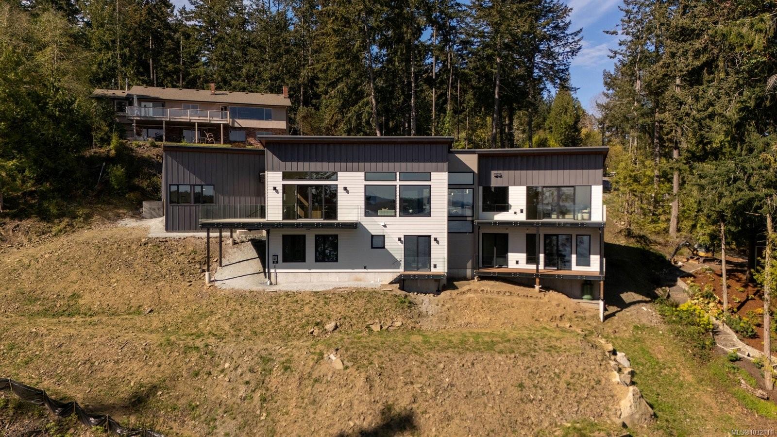 1677 Lands End Rd