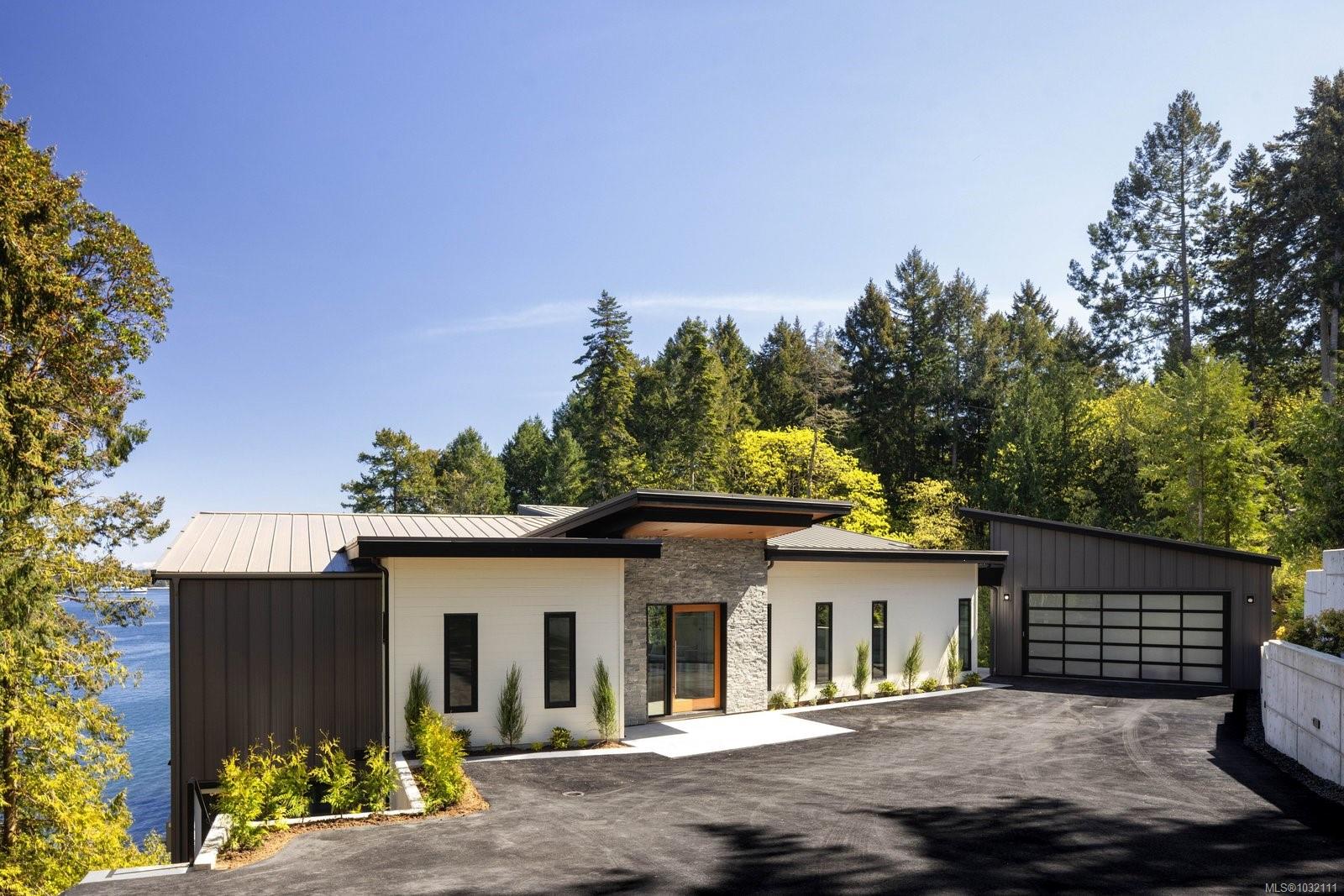 1677 Lands End Rd