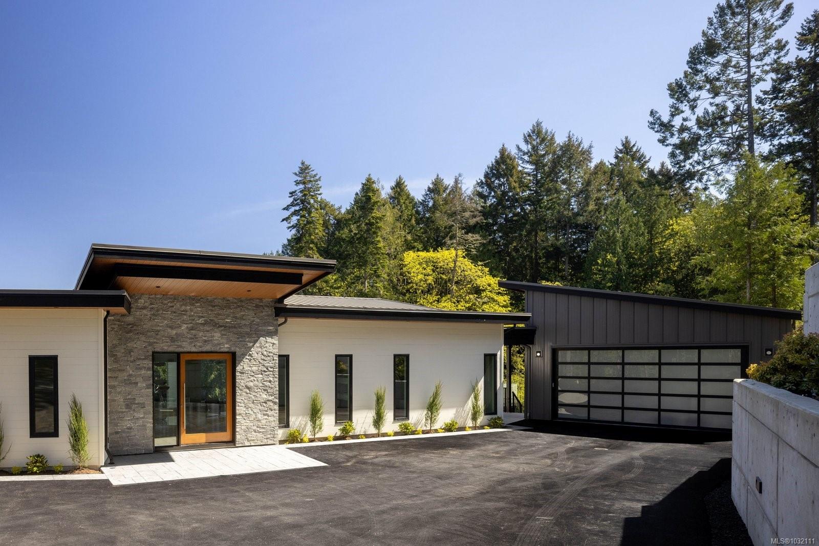 1677 Lands End Rd