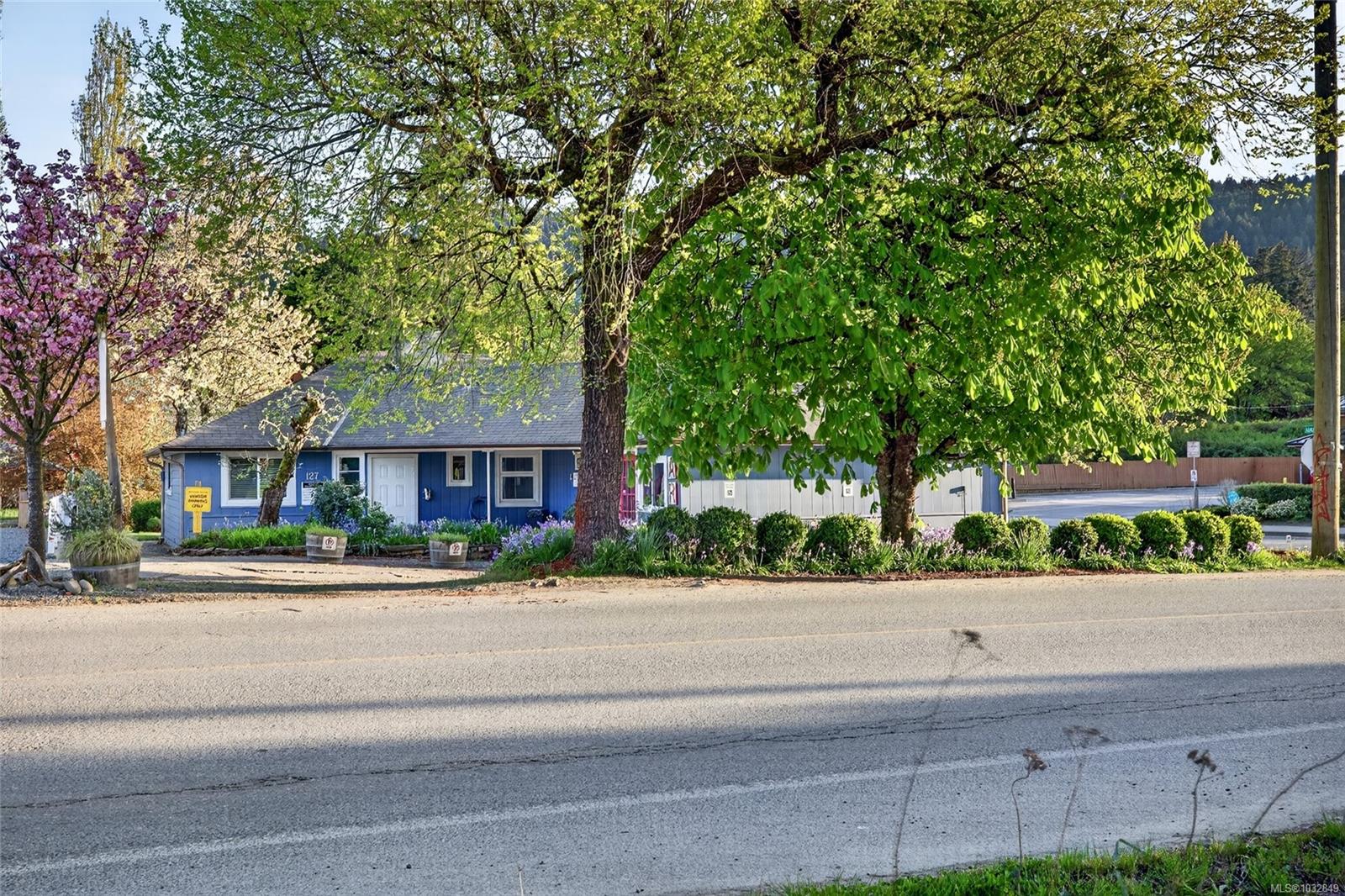 127 Rainbow Rd
