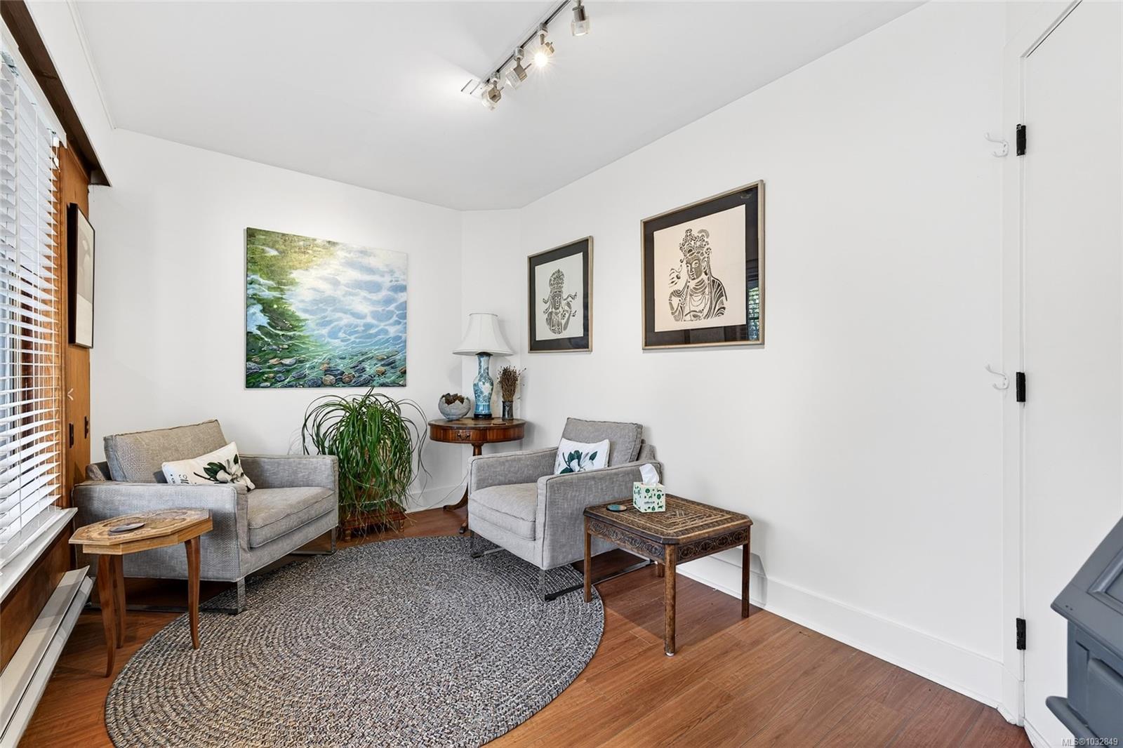 127 Rainbow Rd