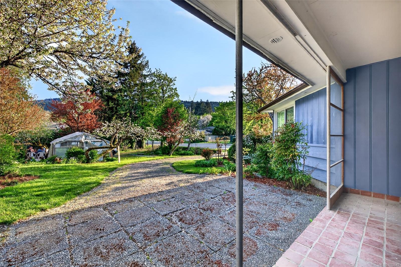 127 Rainbow Rd