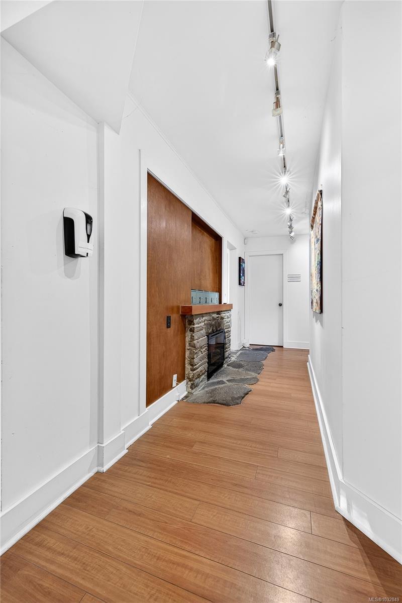 127 Rainbow Rd