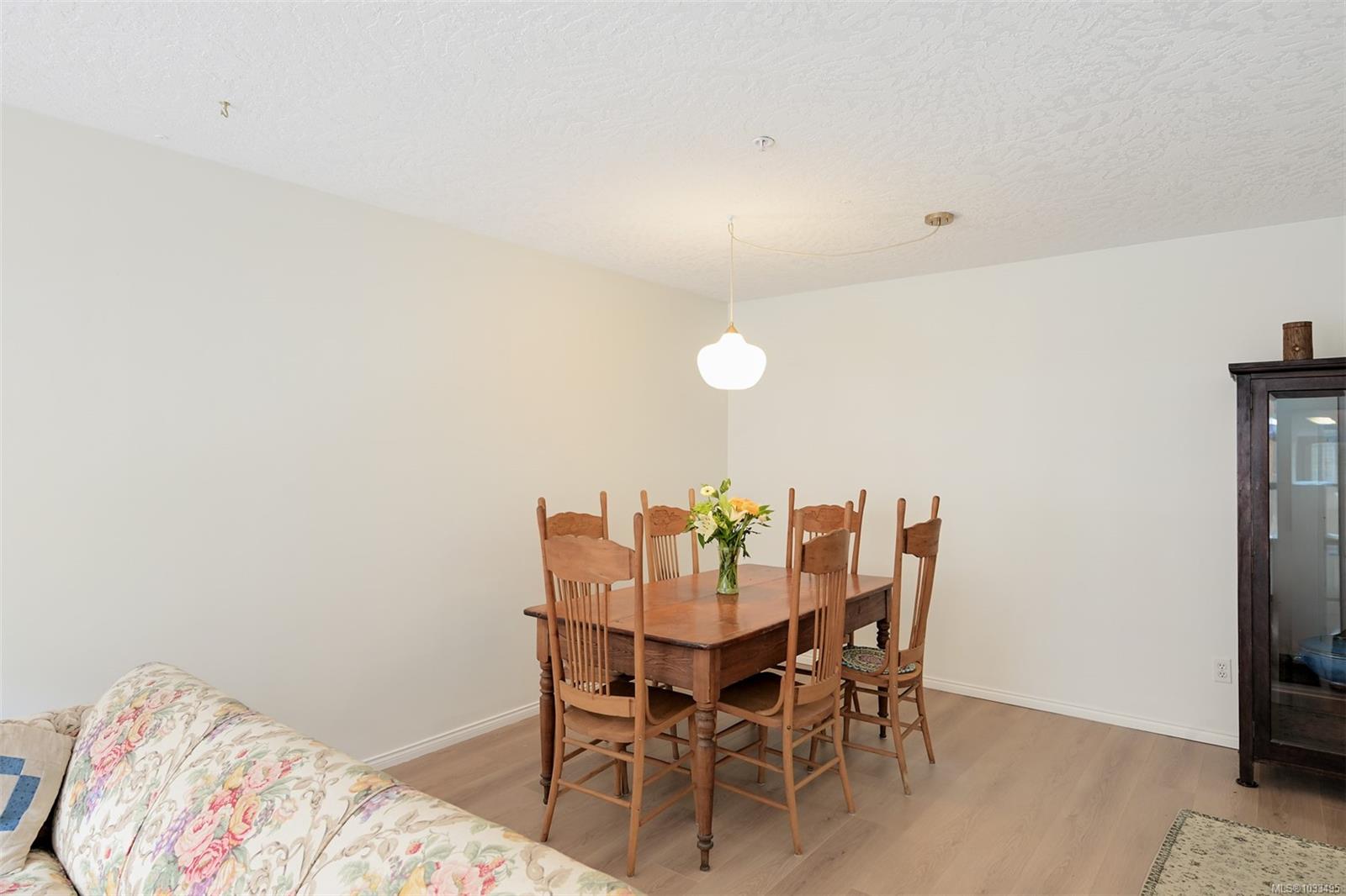 1063 Southgate St # 209