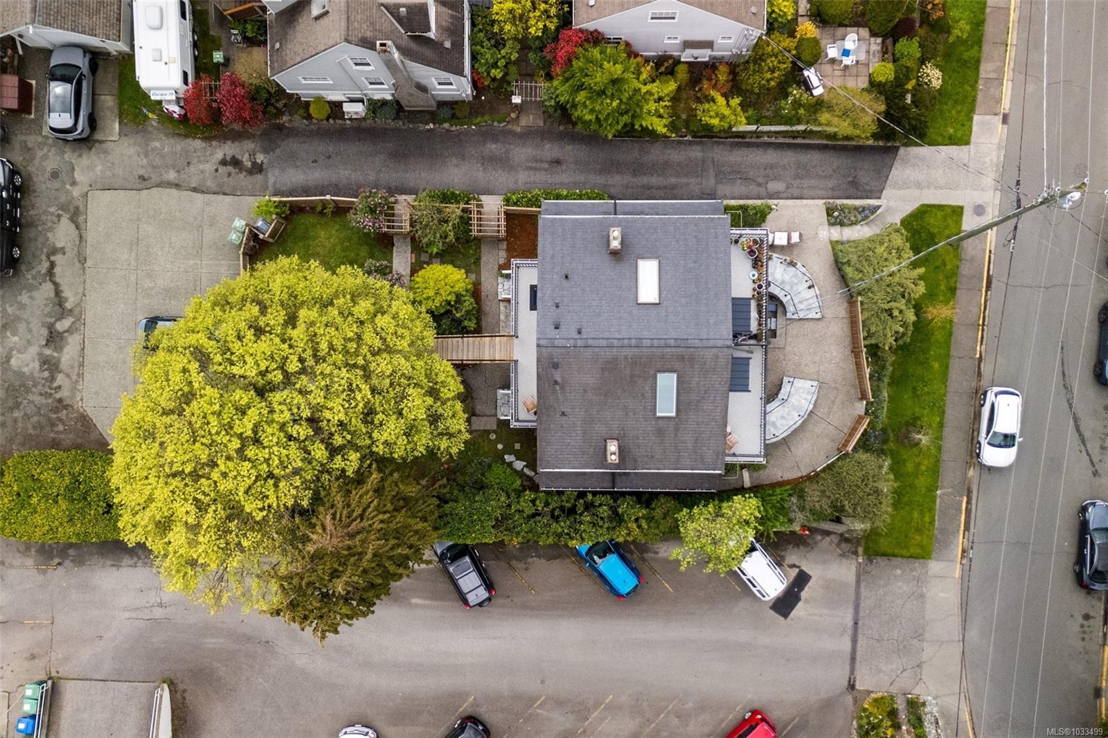 239 St. Andrews St
