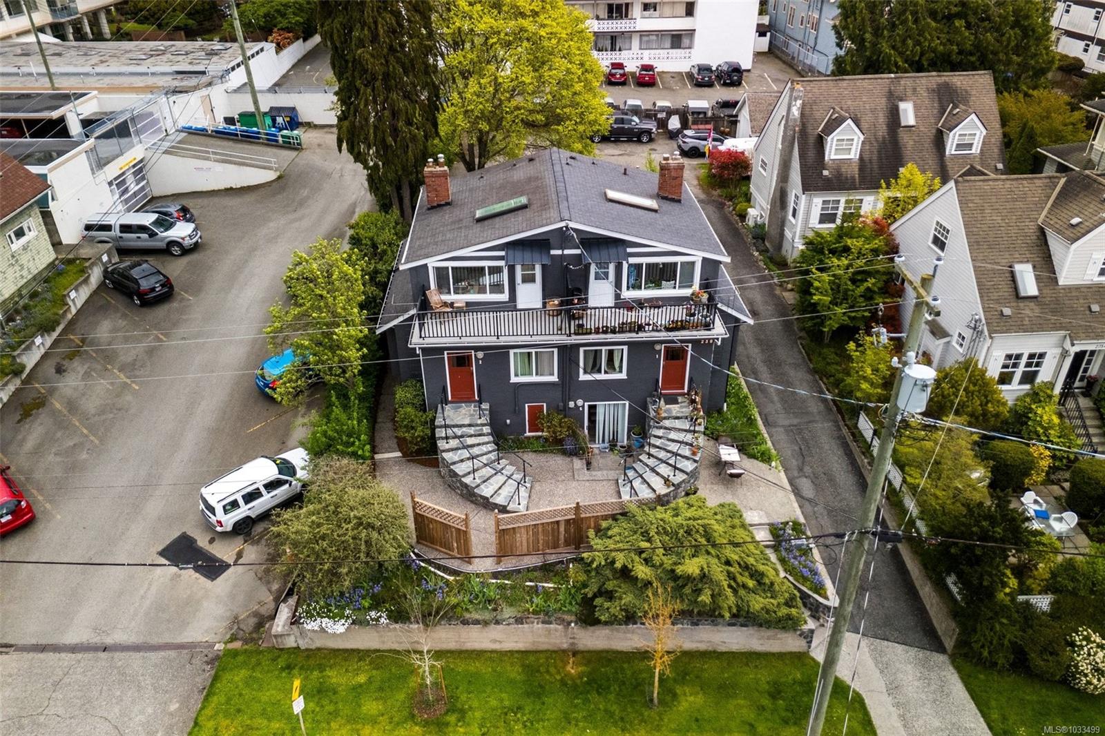 239 St. Andrews St
