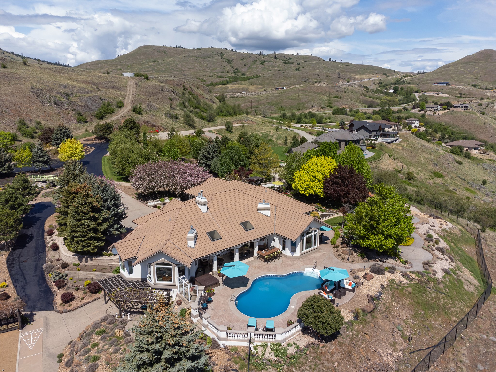 315 Kalamalka Lakeview Drive 1