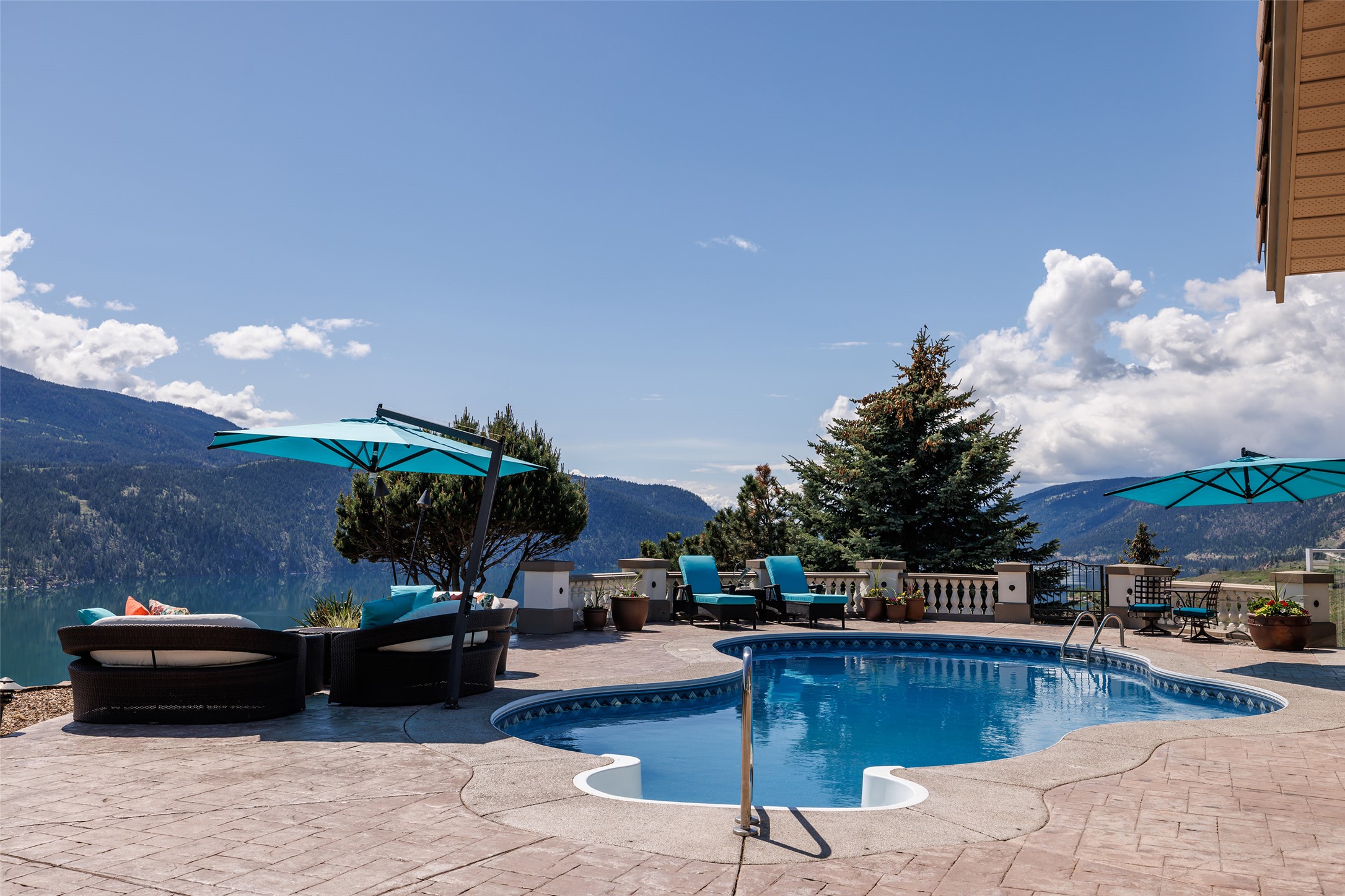 315 Kalamalka Lakeview Drive 1