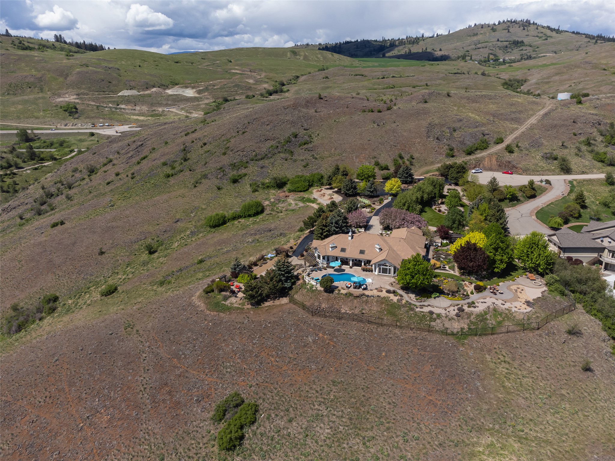 315 Kalamalka Lakeview Drive 1