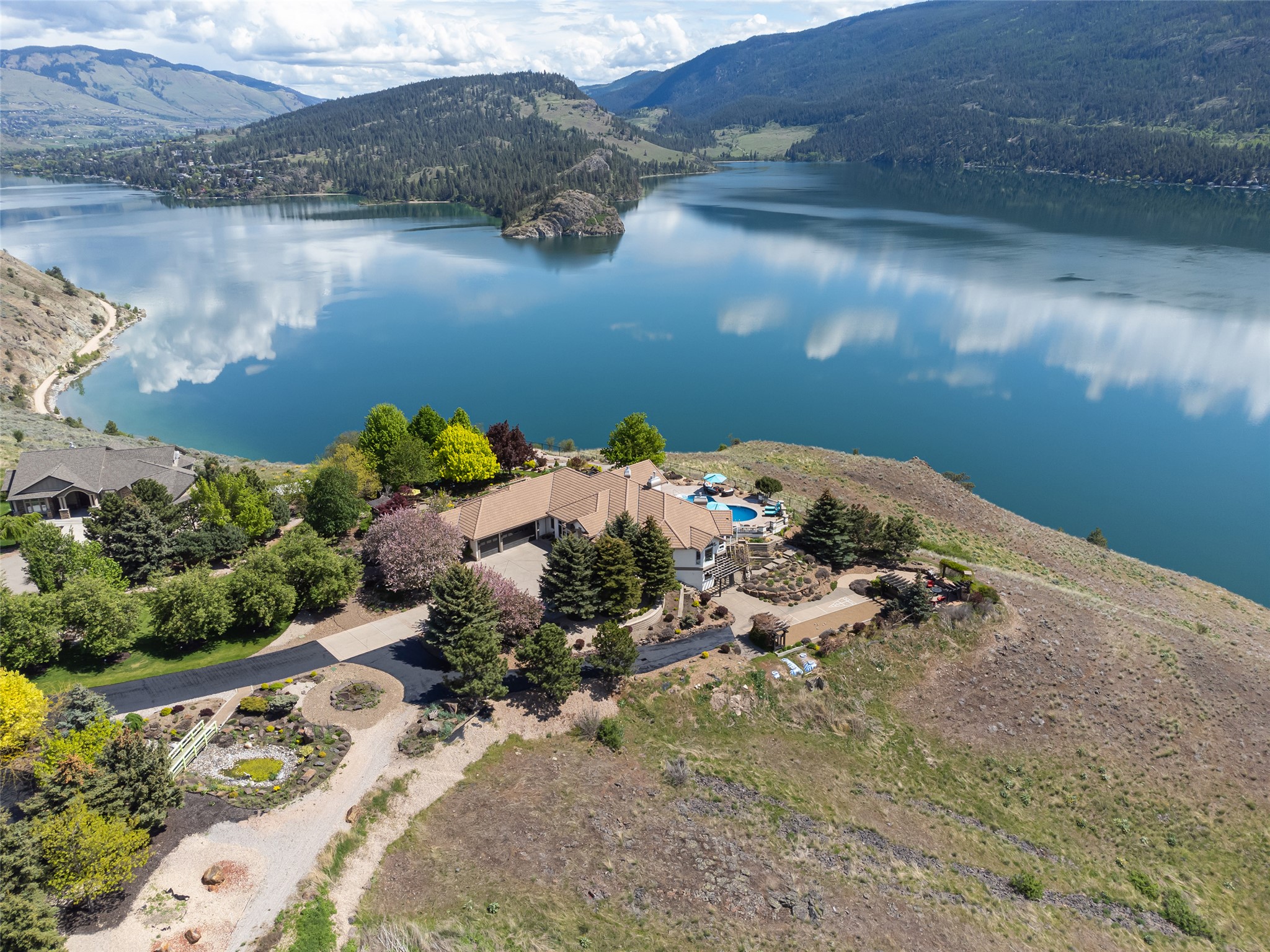 315 Kalamalka Lakeview Drive 1