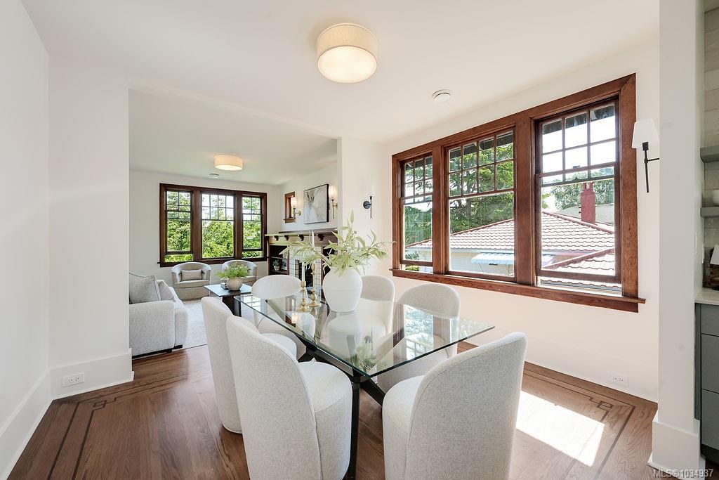 525 Simcoe St