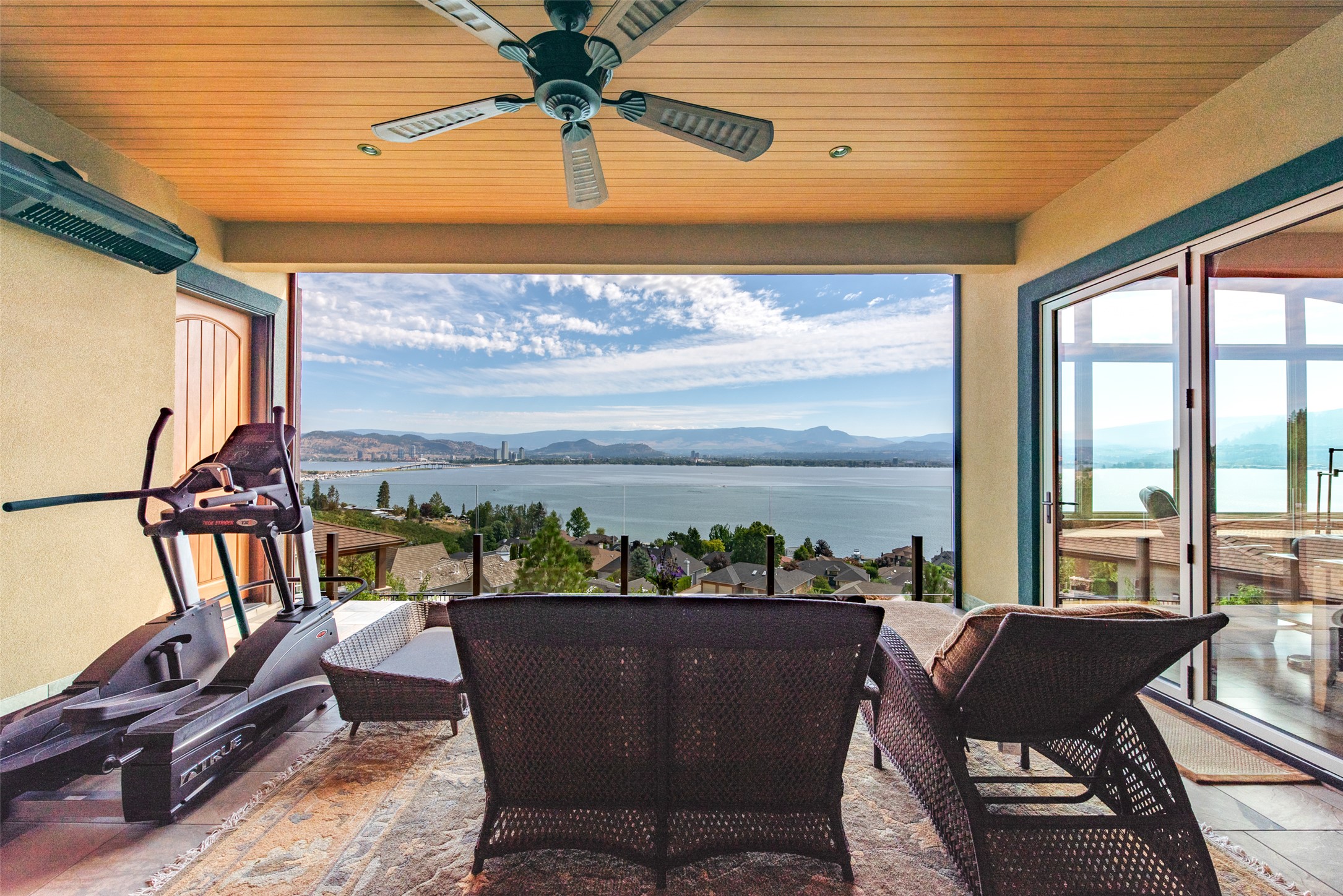 2513 Casa Palmero Drive