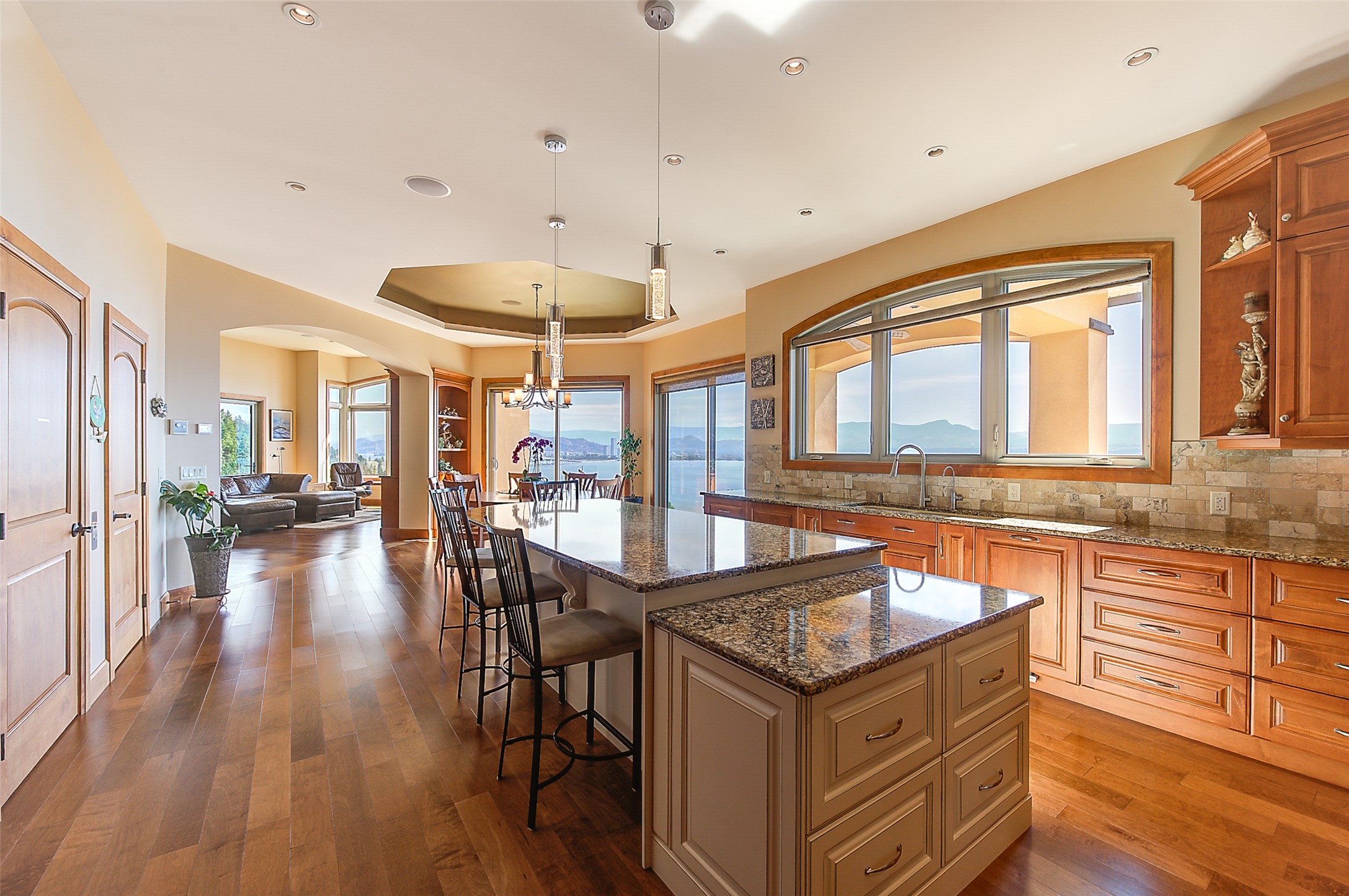 2513 Casa Palmero Drive