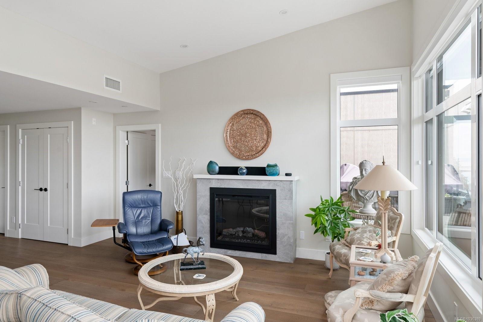 2520 Hackett Cres # 603