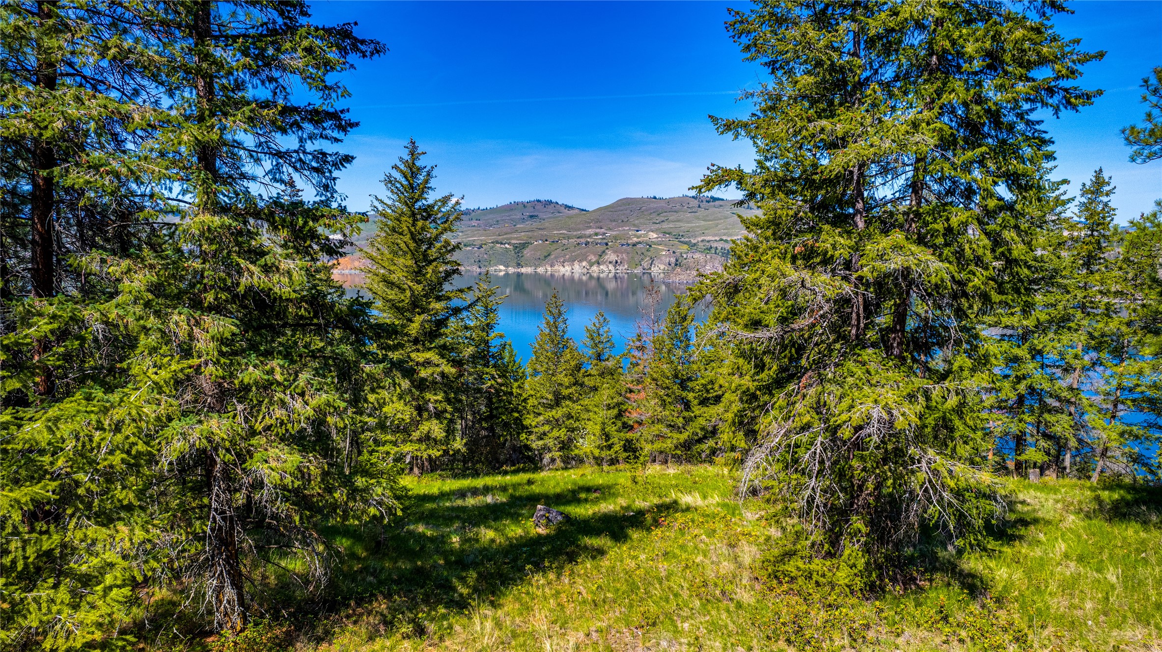 5893 Cosens Bay Road