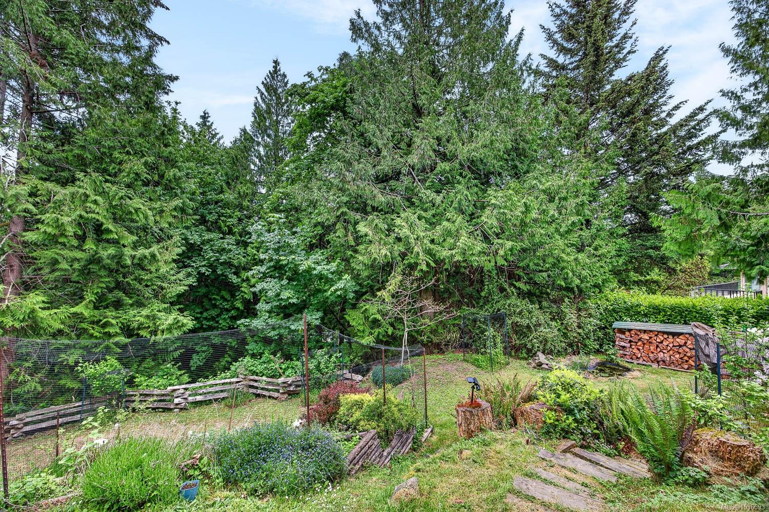 110 Forest Hill Pl