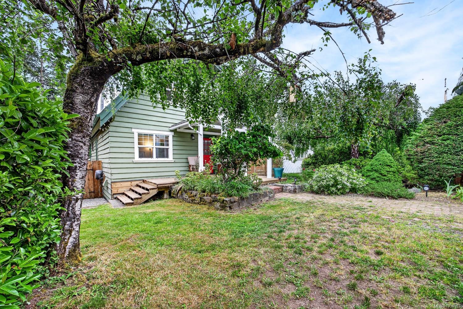 110 Forest Hill Pl