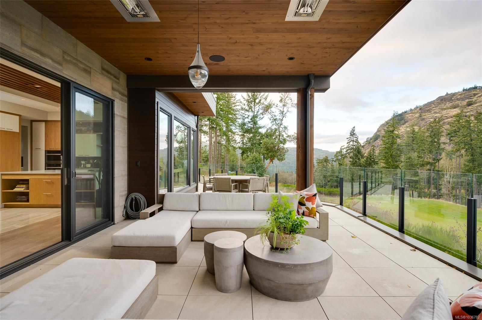 2022 Pebble Dr