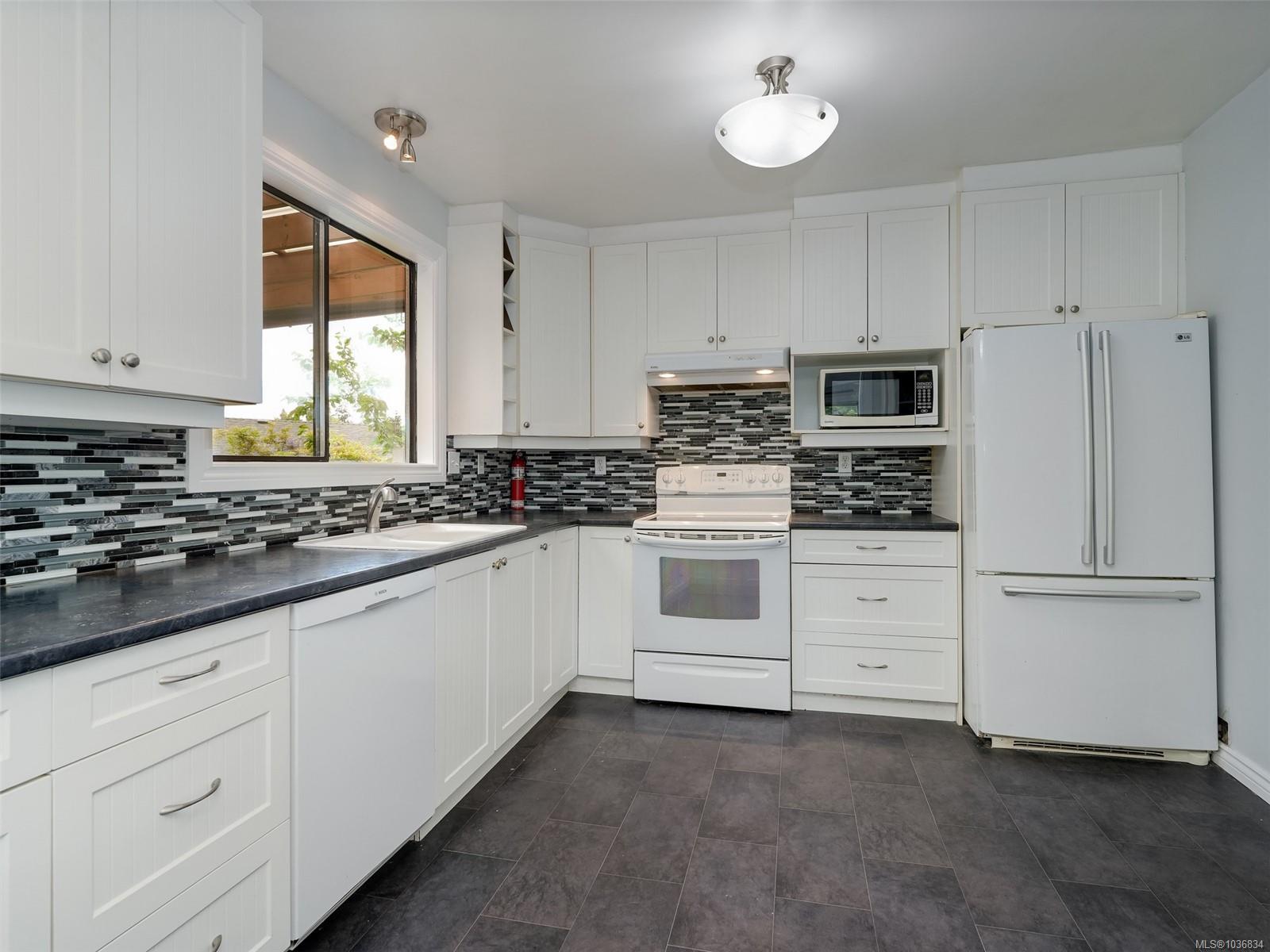 164 St. Giles St