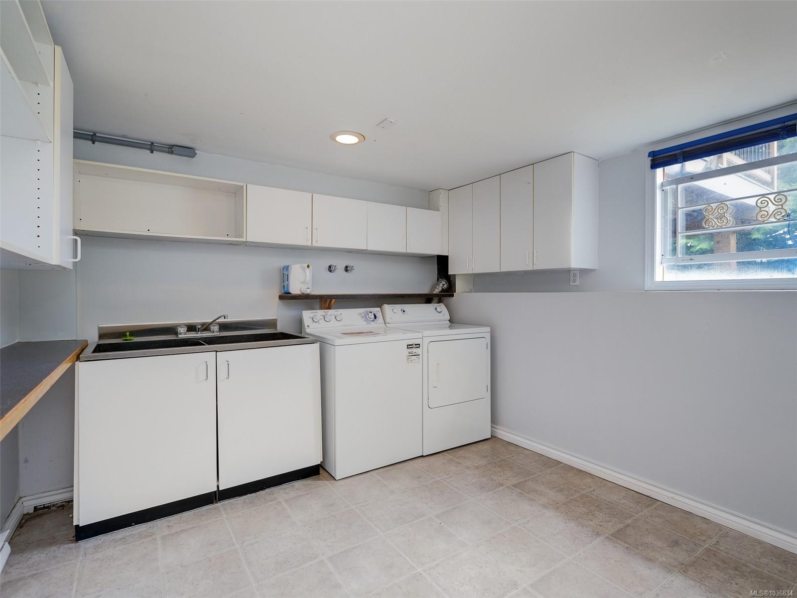 164 St. Giles St