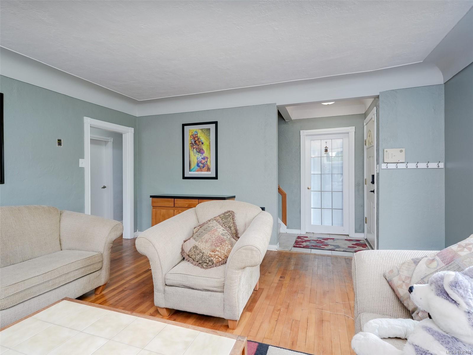 164 St. Giles St
