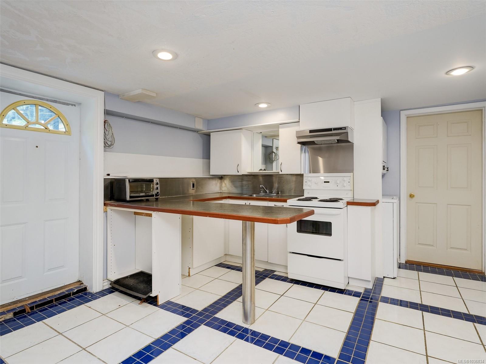 164 St. Giles St