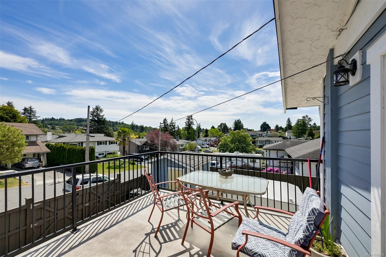 670 Polyanthus Cres