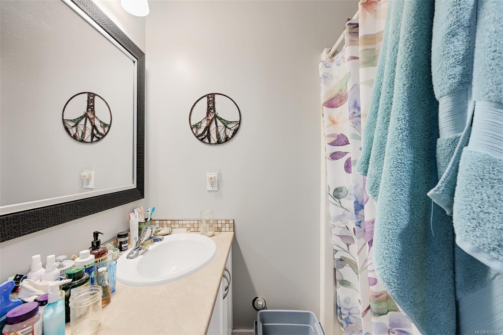 670 Polyanthus Cres