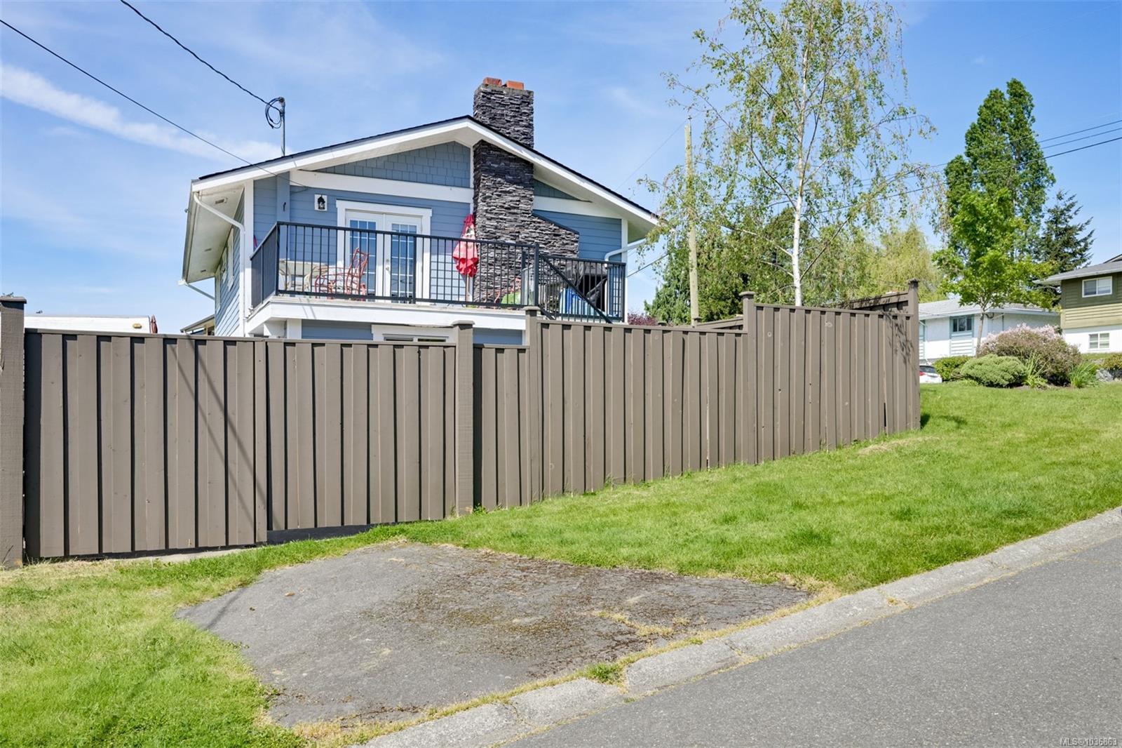 670 Polyanthus Cres