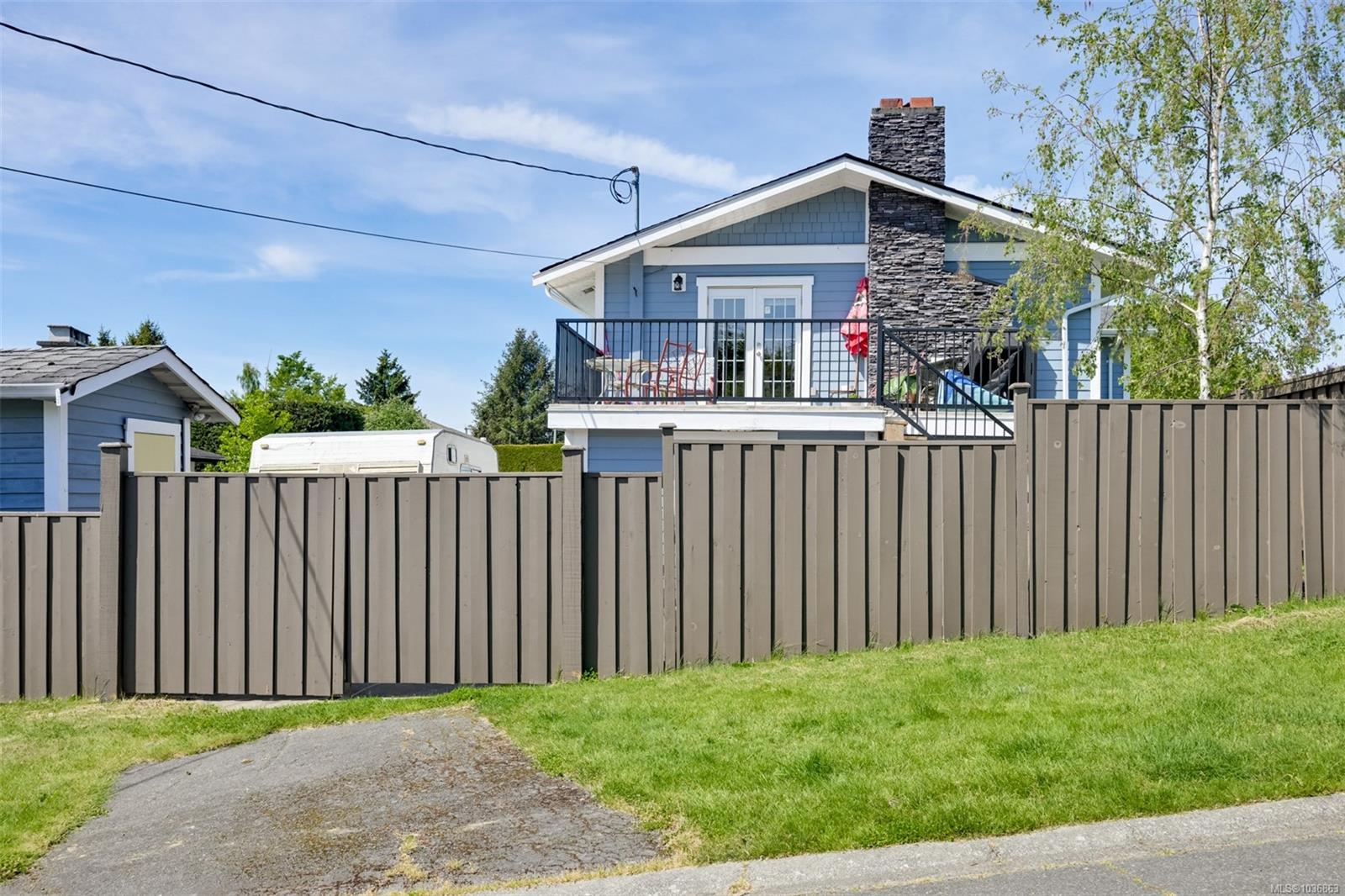 670 Polyanthus Cres