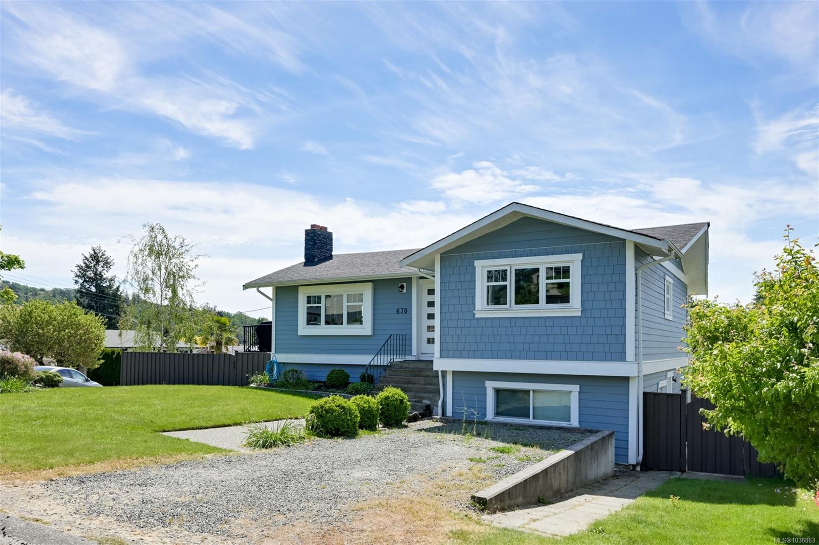 670 Polyanthus Cres