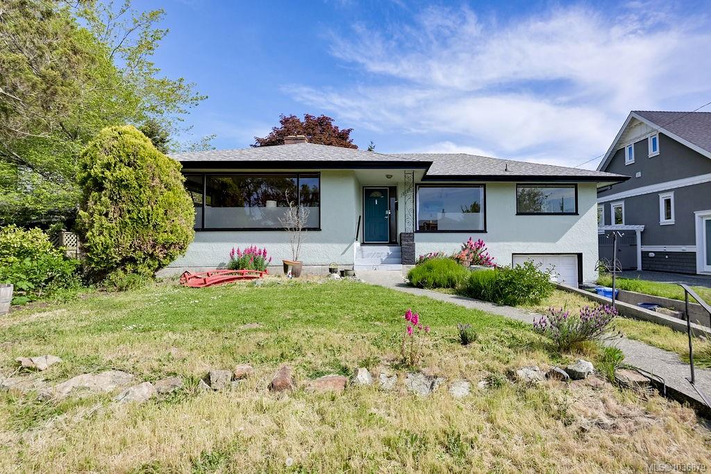 2106 Neil St