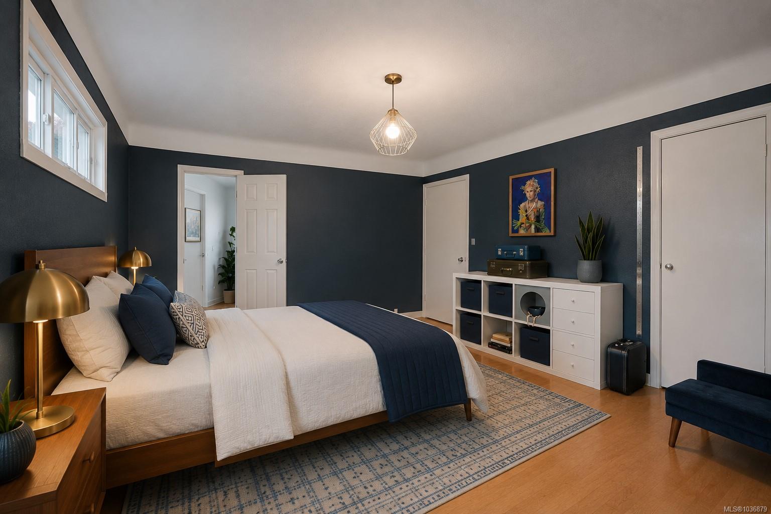 2106 Neil St