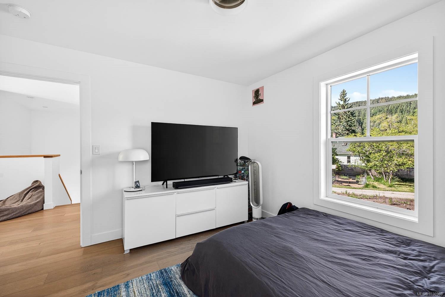2454 Fulford-Ganges Rd
