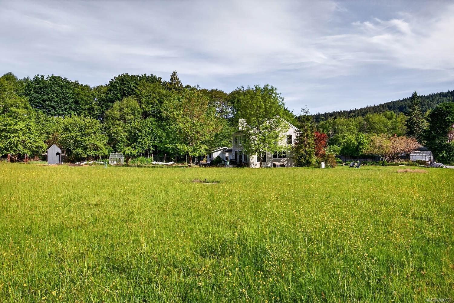 2454 Fulford-Ganges Rd