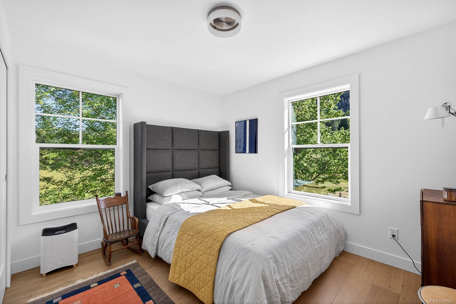 2454 Fulford-Ganges Rd