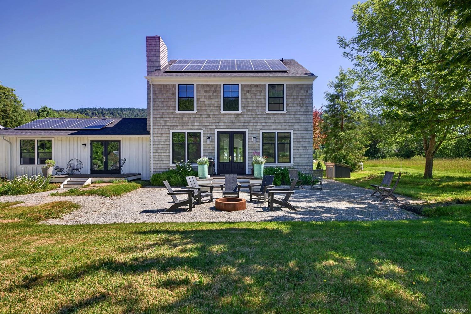 2454 Fulford-Ganges Rd
