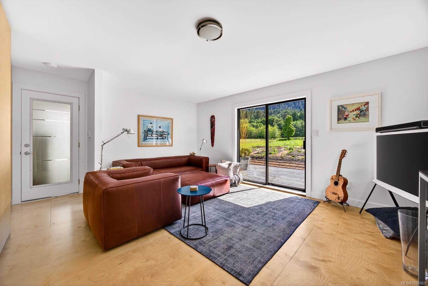 2454 Fulford-Ganges Rd