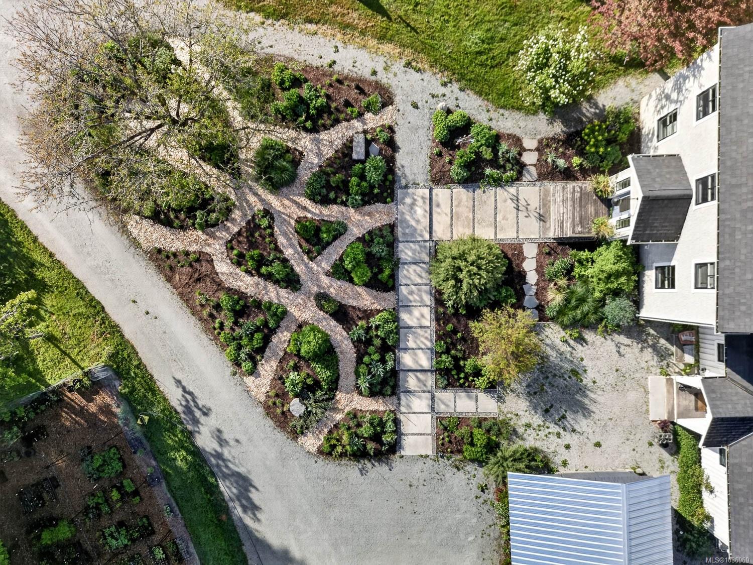 2454 Fulford-Ganges Rd