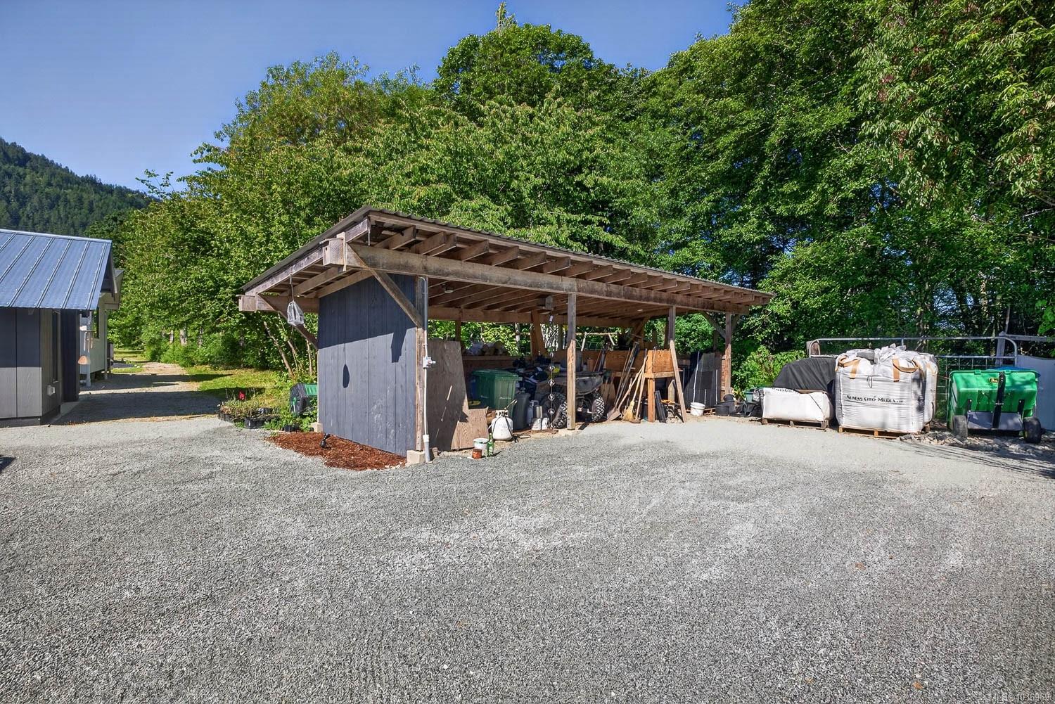 2454 Fulford-Ganges Rd