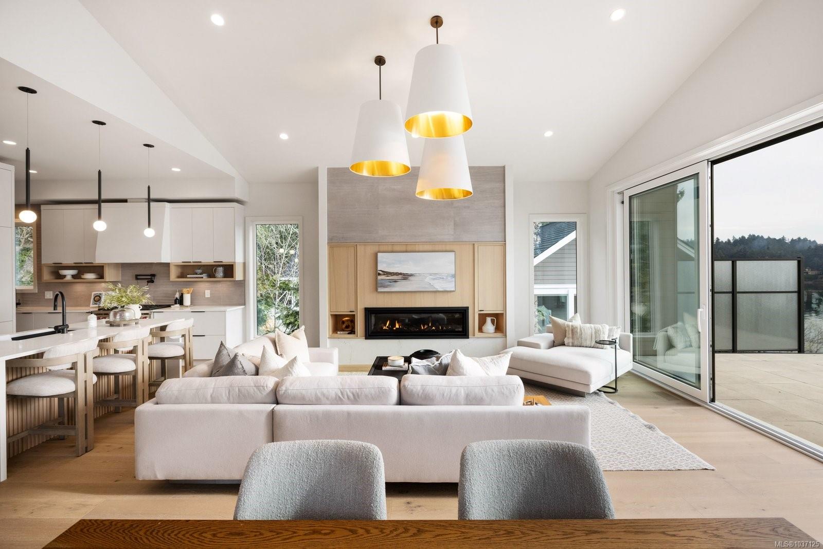 11392 Chalet Rd