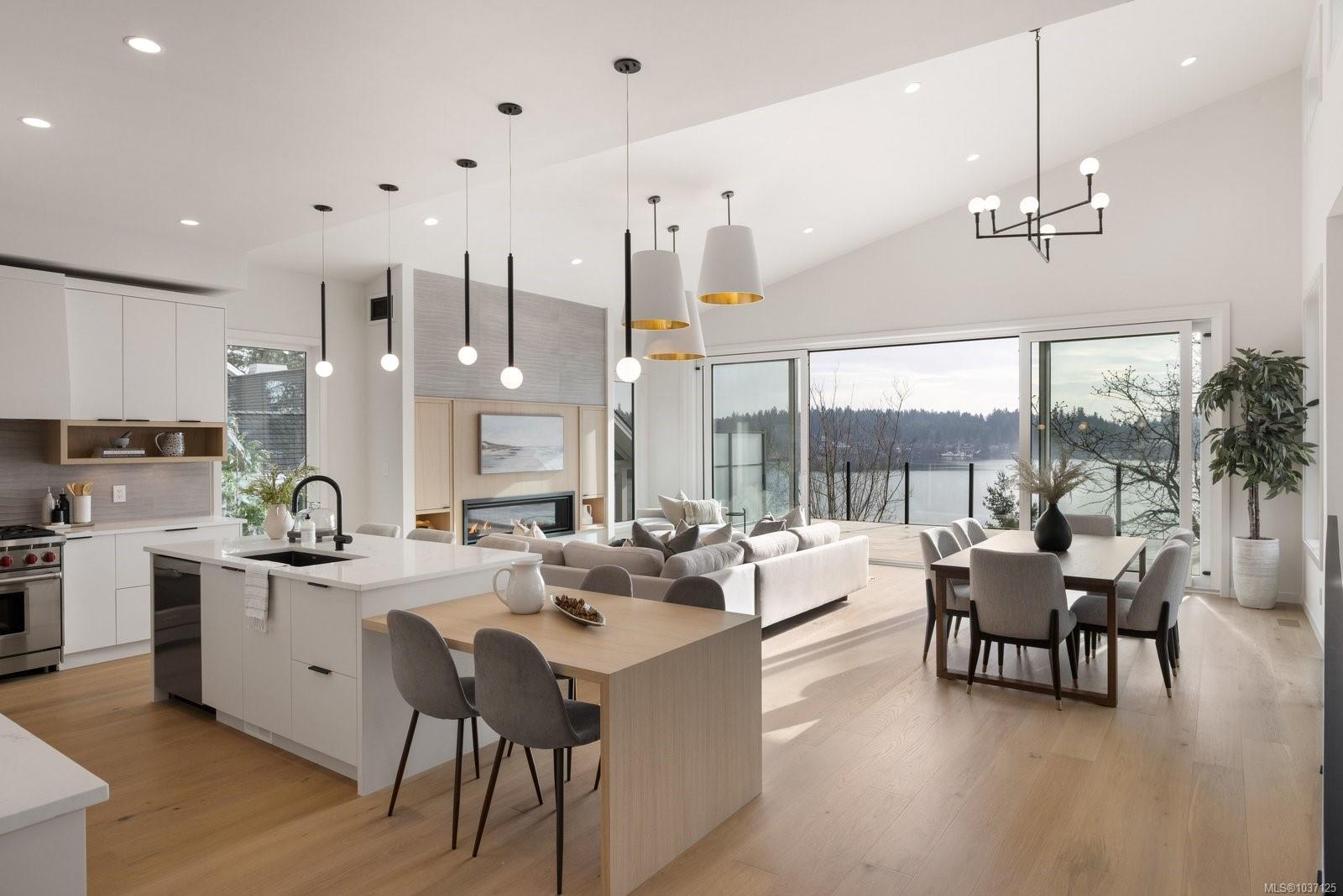 11392 Chalet Rd
