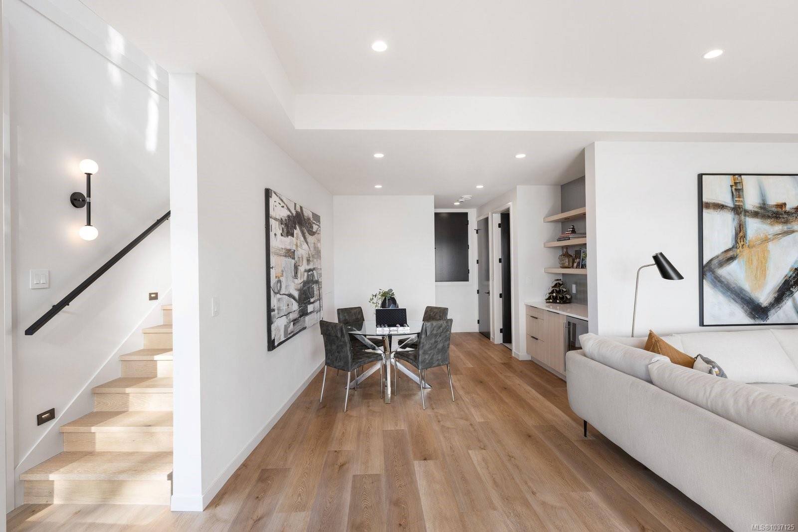11392 Chalet Rd