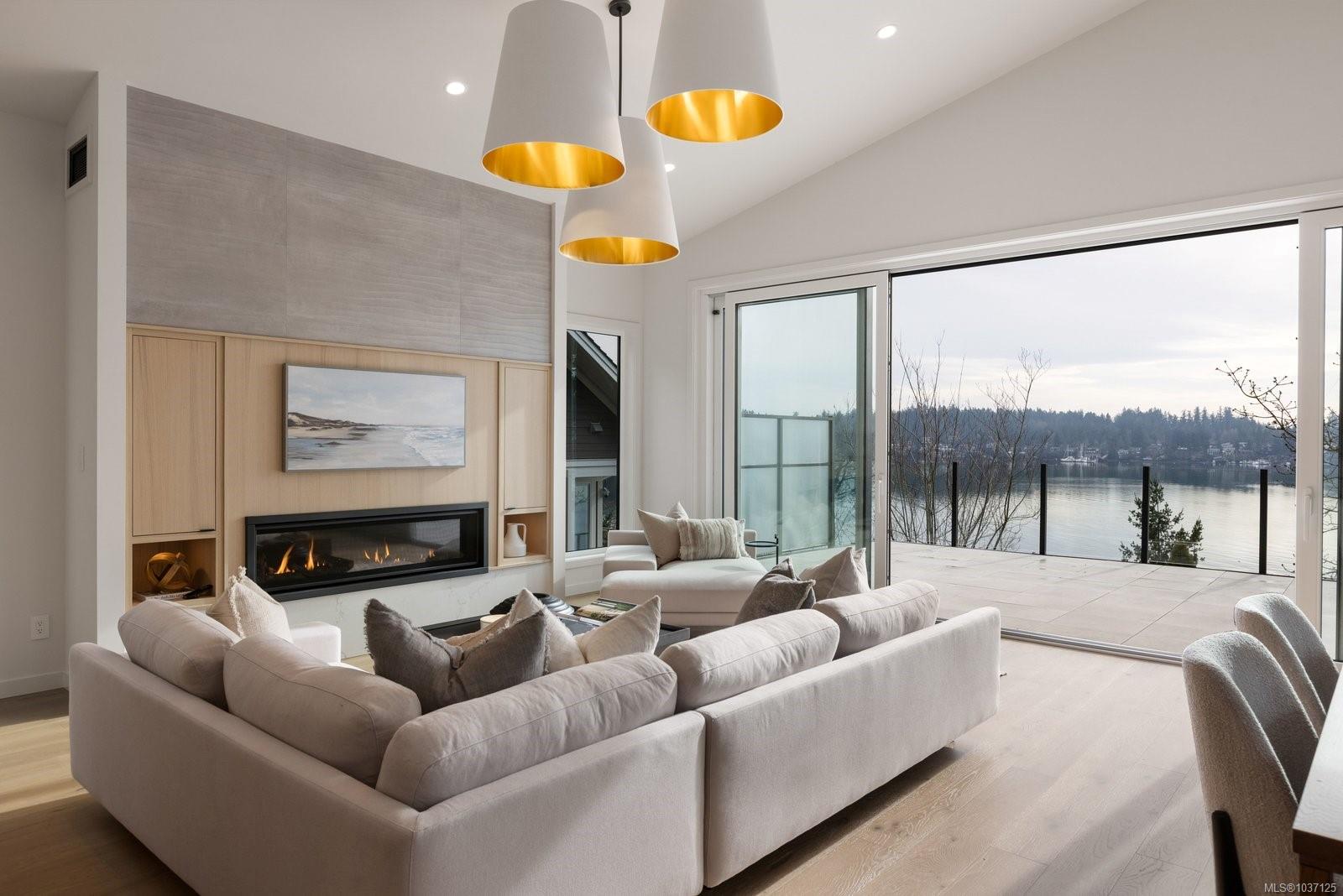 11392 Chalet Rd